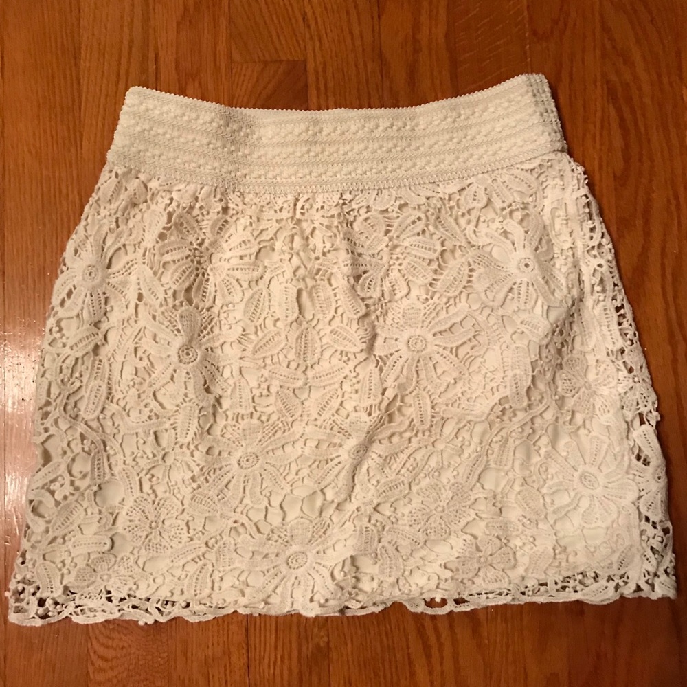 Forever 21 Crochet Skirt Size Small NWOT